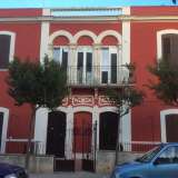 Un palazzotto in via Garibaldi